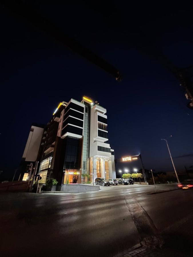 Kuint Hotel Peje Buitenkant foto
