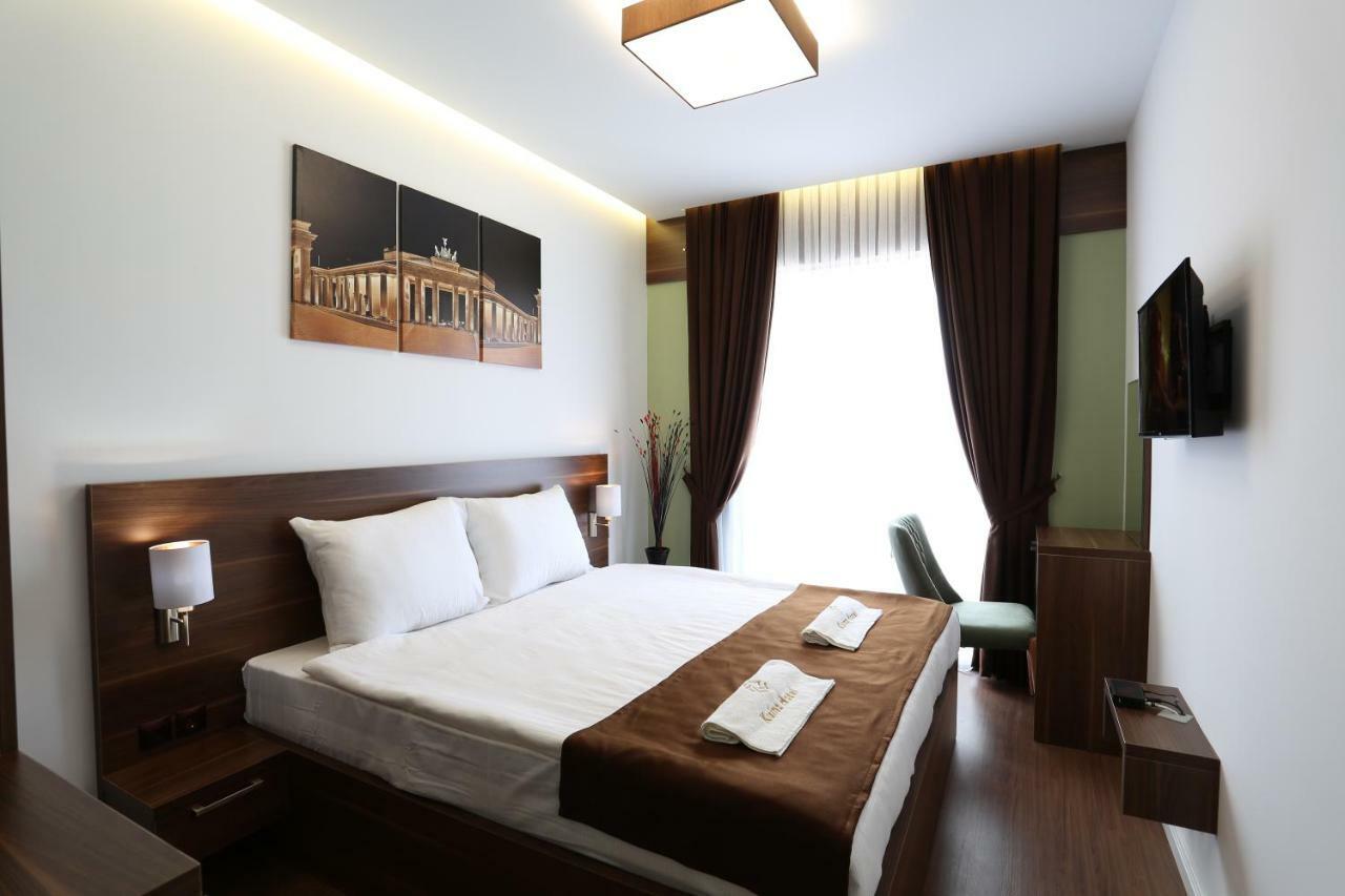 Kuint Hotel Peje Buitenkant foto