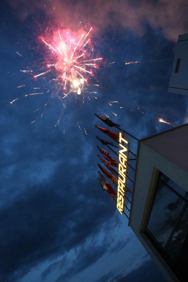 Kuint Hotel Peje Buitenkant foto