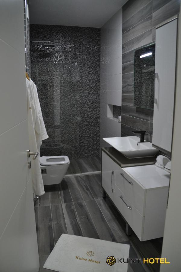 Kuint Hotel Peje Buitenkant foto
