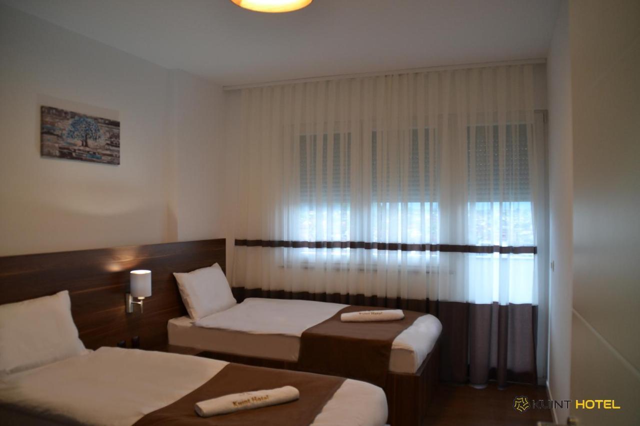 Kuint Hotel Peje Buitenkant foto